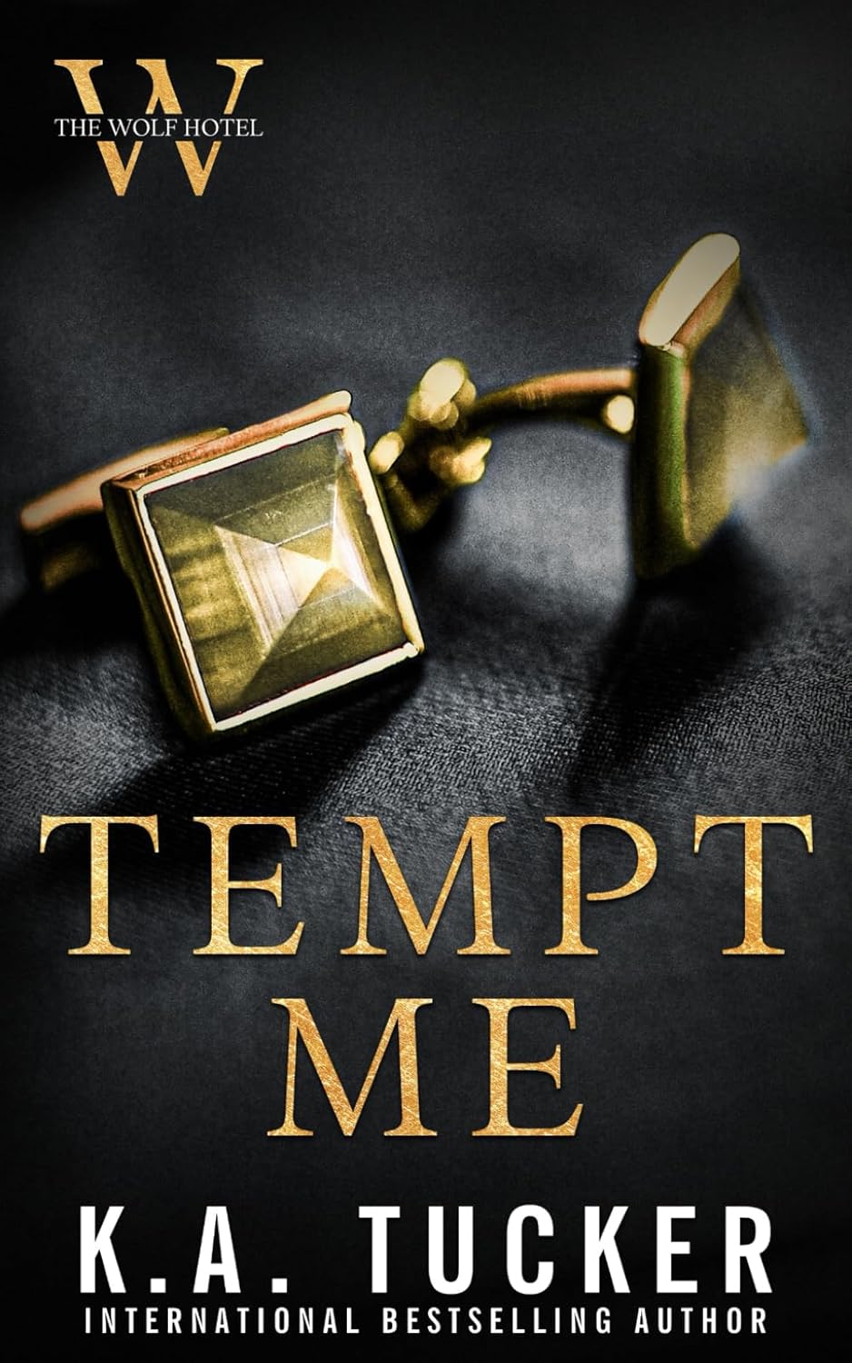 Tempt Me (The Wolf Hotel #1)