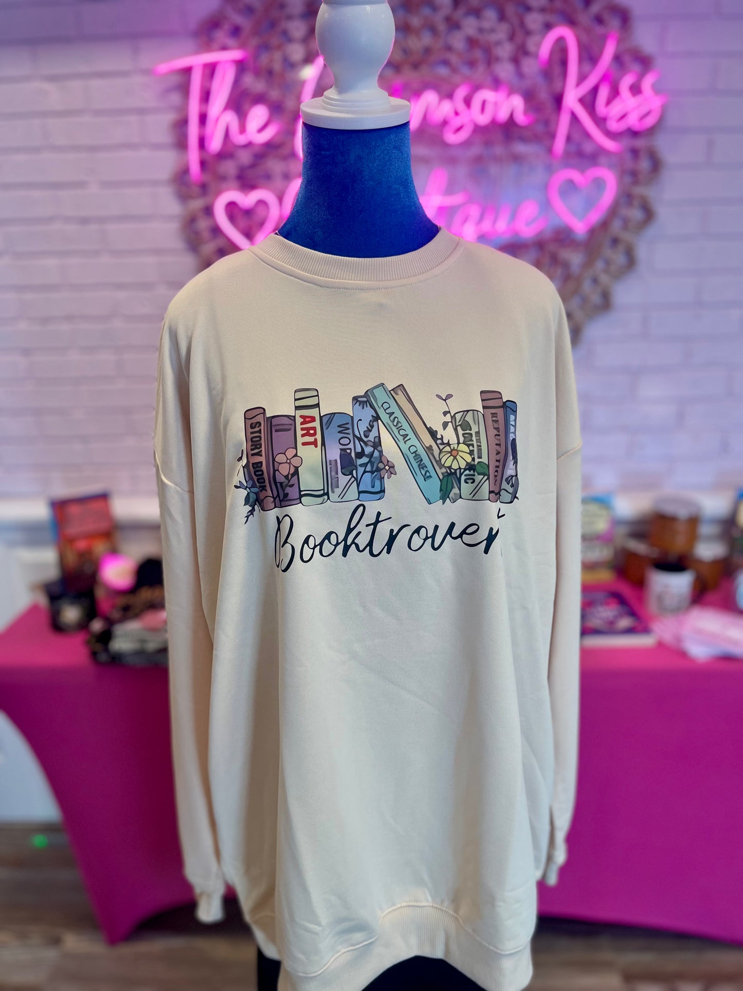 Booktrovert Sweatshirt